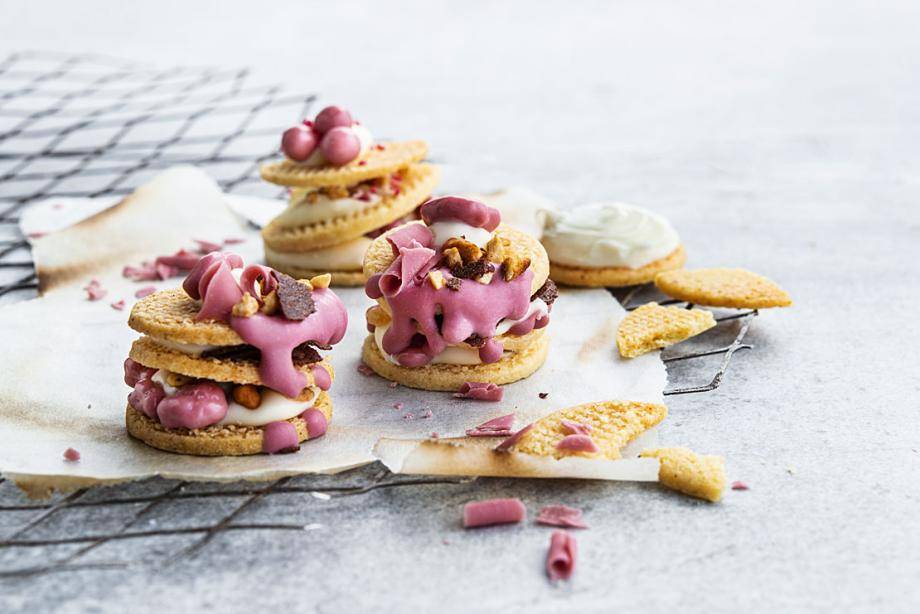 S’mores with ruby chocolate crispy bites and ruby chocolate crackers